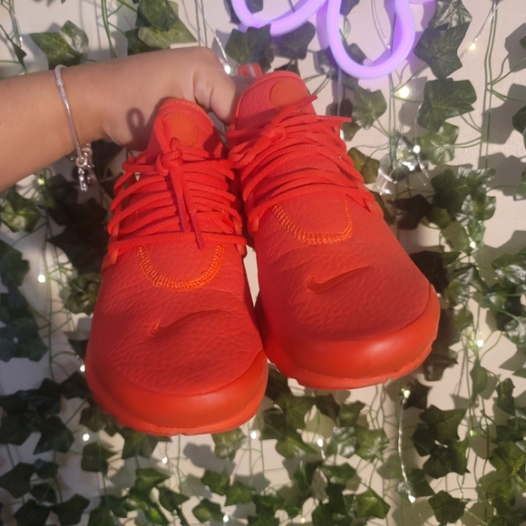 💎Nike Red Women's Presto💎 - Picture 5 of 8